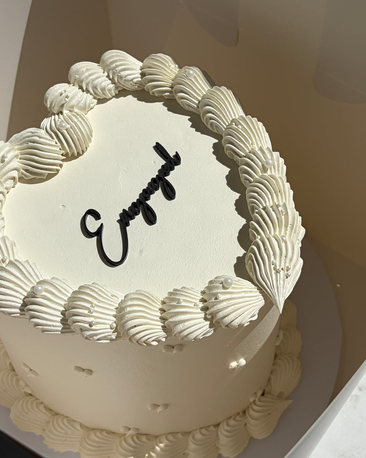 Classic Hearts & Pearls Cake