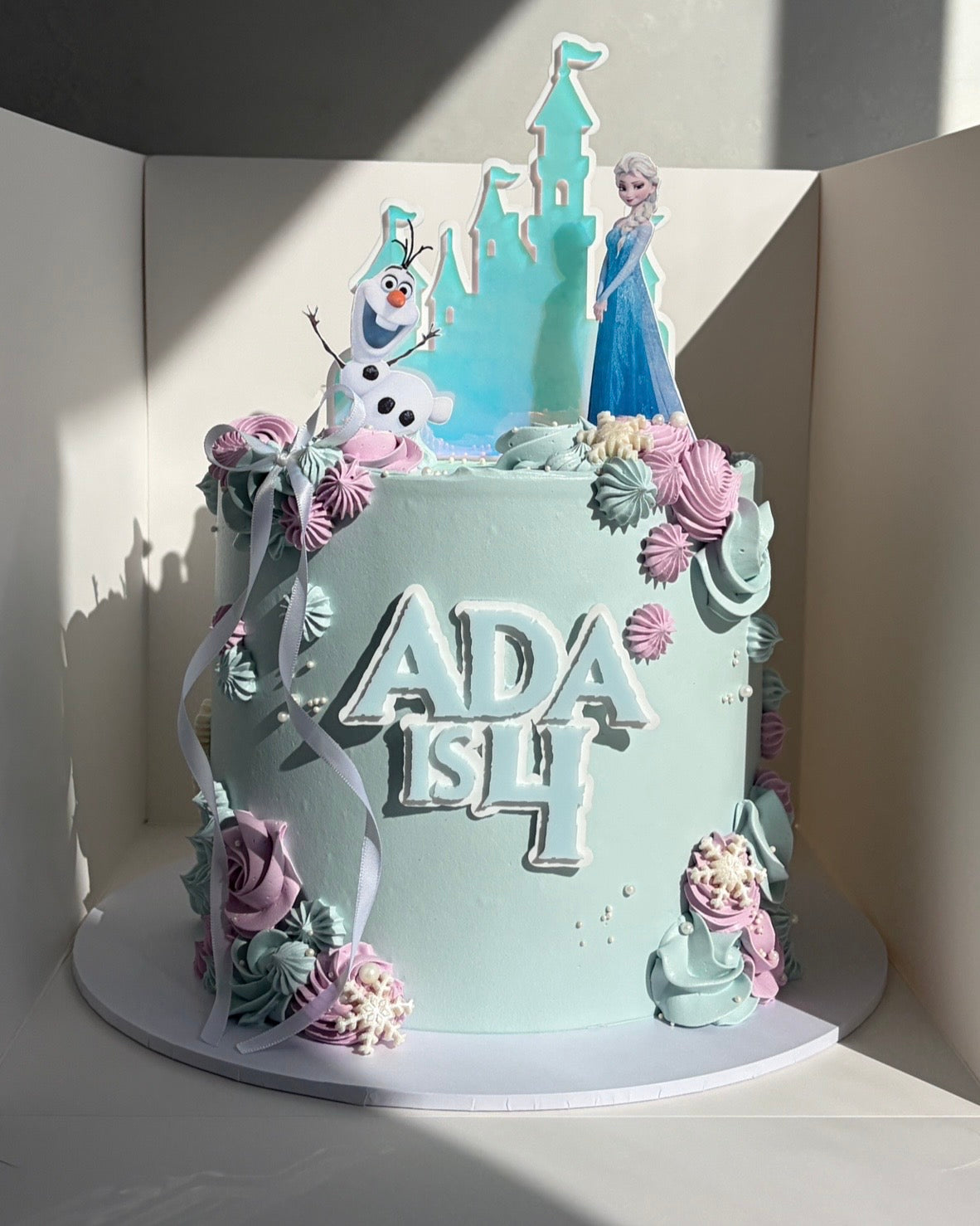 Frozen Magic Cake